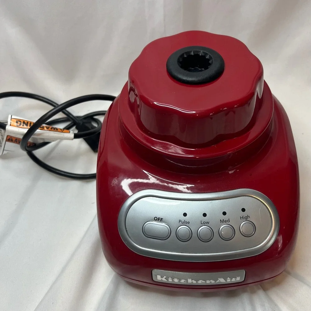 KitchenAid KSB5 Empire Red 5-Speed Classic Countertop Blender with Pitcher & Lid